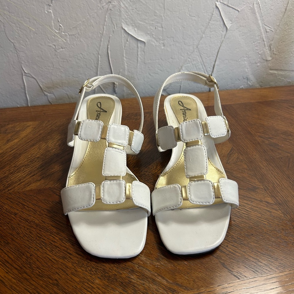 White sandals size 8.5, leather w gold trim